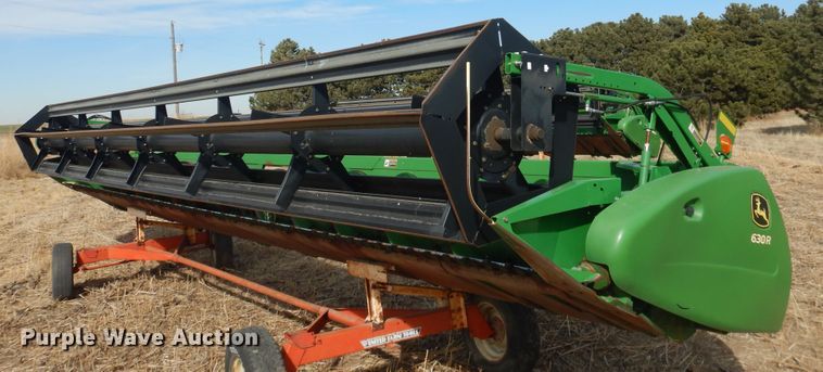 image for item DI3698 2013 John Deere 630R  rigid head