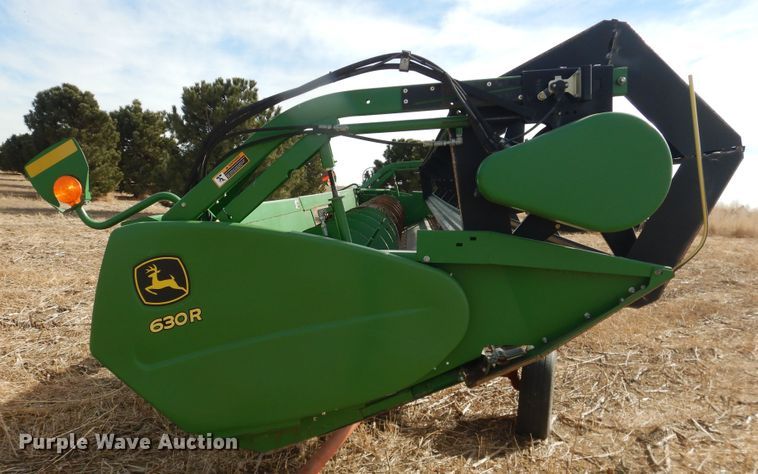 image for item DI3698 2013 John Deere 630R  rigid head