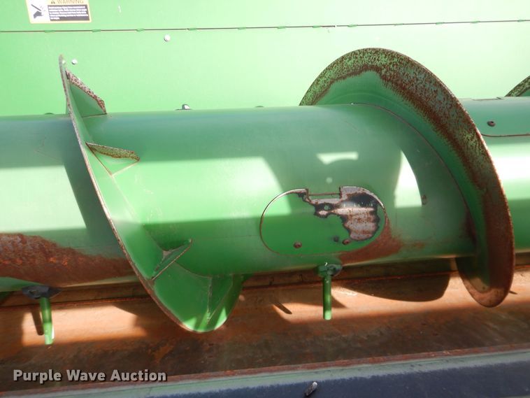 image for item DI3698 2013 John Deere 630R  rigid head