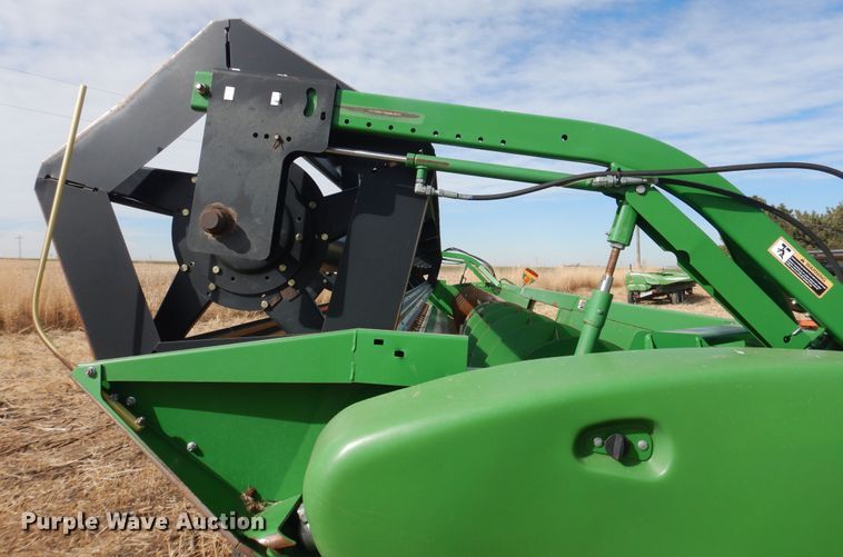 image for item DI3698 2013 John Deere 630R  rigid head