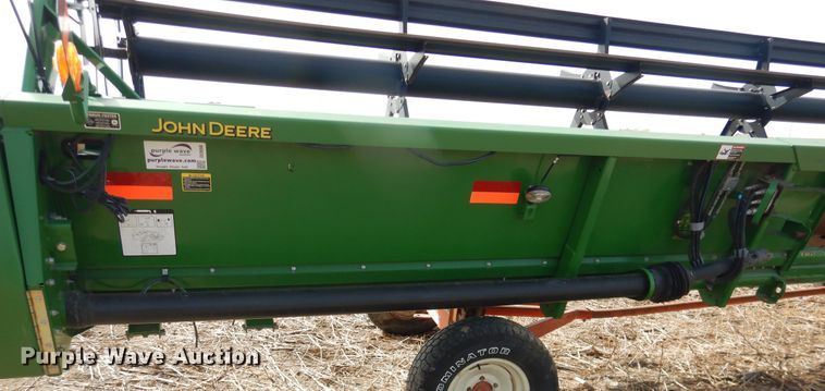 image for item DI3698 2013 John Deere 630R  rigid head
