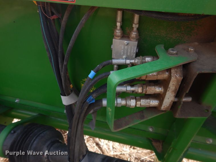 image for item DI3698 2013 John Deere 630R  rigid head