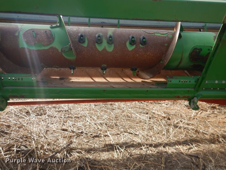 image for item DI3698 2013 John Deere 630R  rigid head