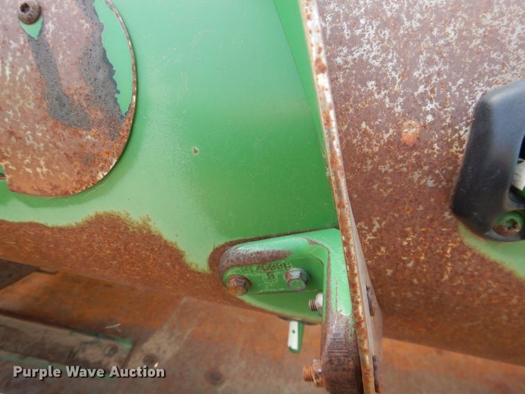 image for item DI3698 2013 John Deere 630R  rigid head