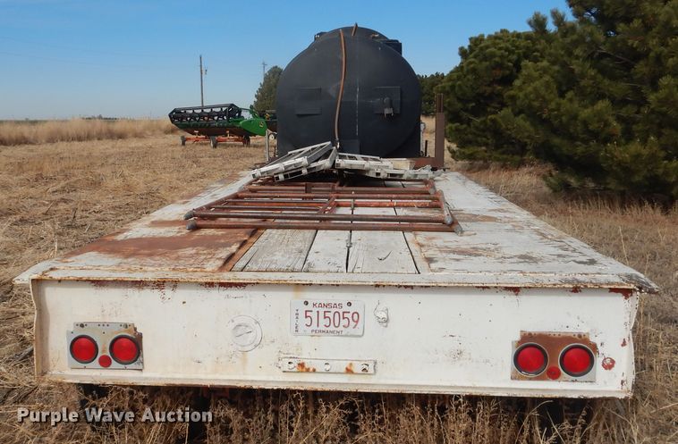 image for item DI3699 1982 Vulcan FTD65-625A drop deck nurse tank trailer