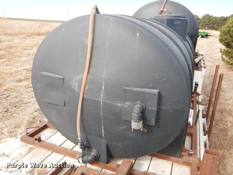 image for item DI3699 1982 Vulcan FTD65-625A drop deck nurse tank trailer