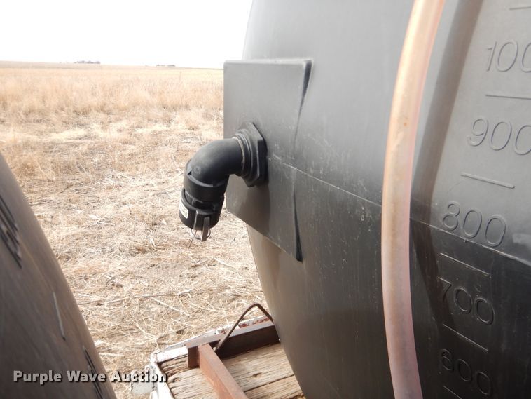 image for item DI3699 1982 Vulcan FTD65-625A drop deck nurse tank trailer