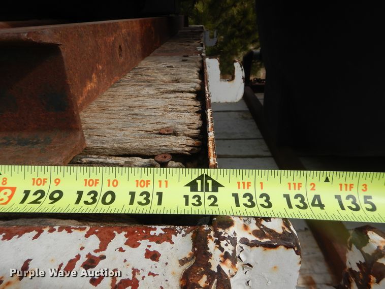 image for item DI3699 1982 Vulcan FTD65-625A drop deck nurse tank trailer