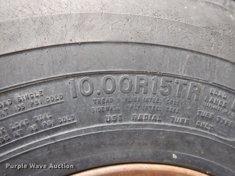 image for item DI3699 1982 Vulcan FTD65-625A drop deck nurse tank trailer