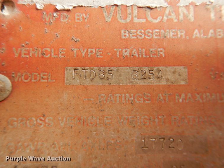 image for item DI3699 1982 Vulcan FTD65-625A drop deck nurse tank trailer