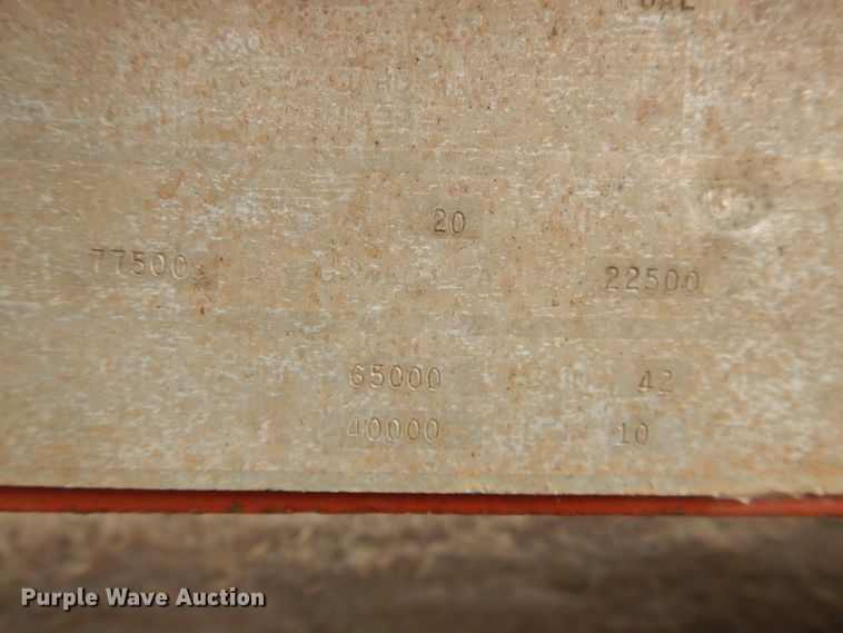 image for item DI3699 1982 Vulcan FTD65-625A drop deck nurse tank trailer