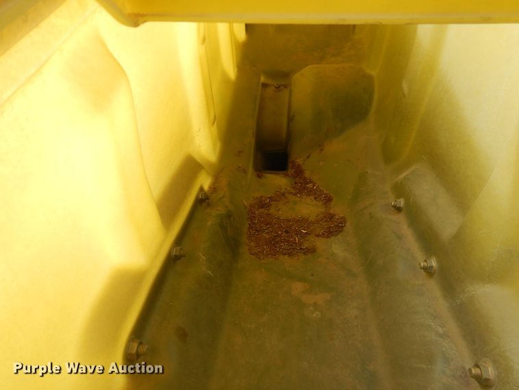 image for item DI3700 John Deere 7300  no-till planter