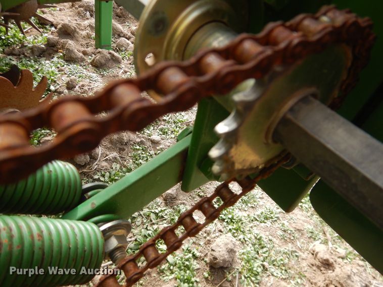 image for item DI3700 John Deere 7300  no-till planter