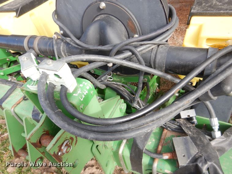 image for item DI3700 John Deere 7300  no-till planter