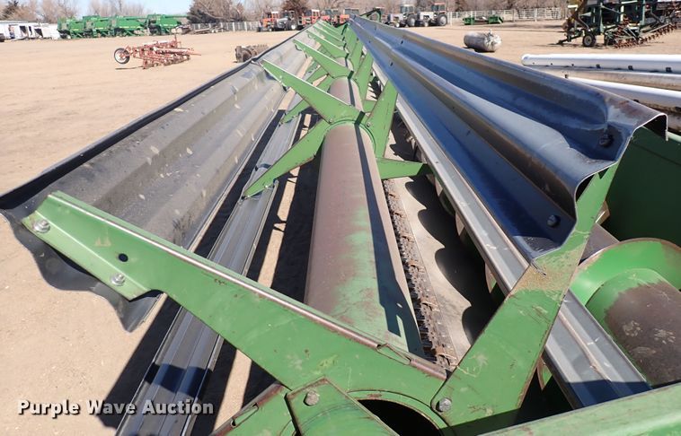 image for item DJ0107 John Deere 230  platform head