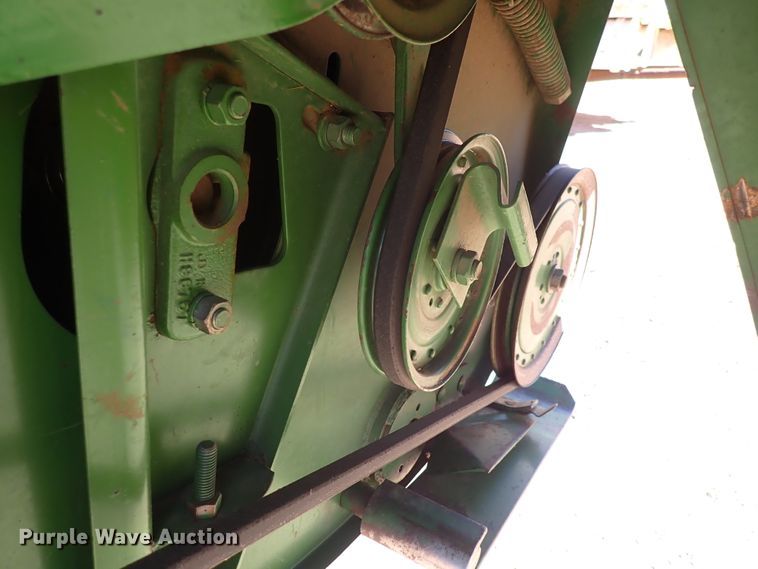 image for item DJ0107 John Deere 230  platform head