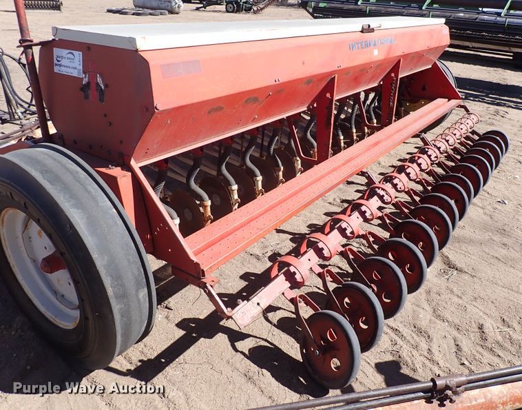 image for item DJ0110 (2) International 510 grain drills