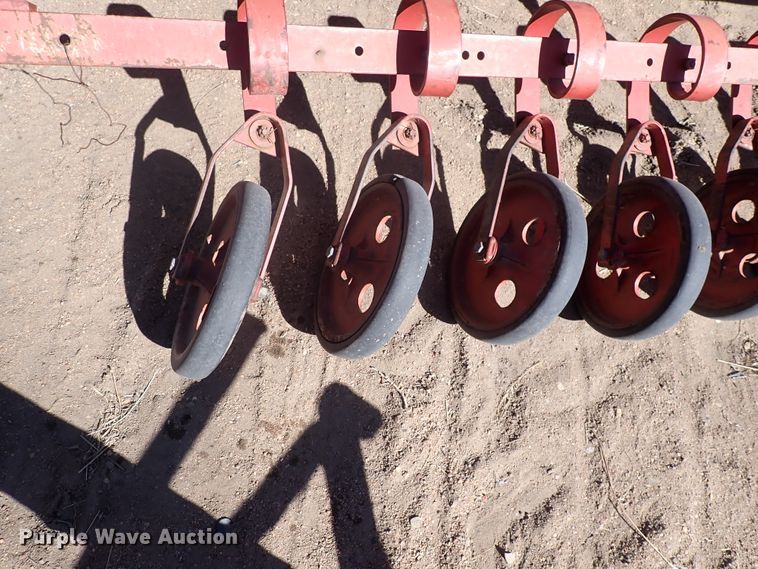 image for item DJ0110 (2) International 510 grain drills