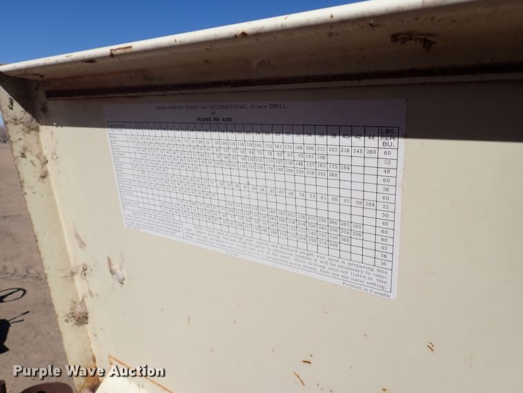 image for item DJ0110 (2) International 510 grain drills