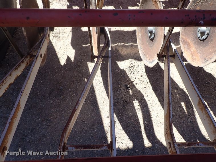 image for item DJ0110 (2) International 510 grain drills