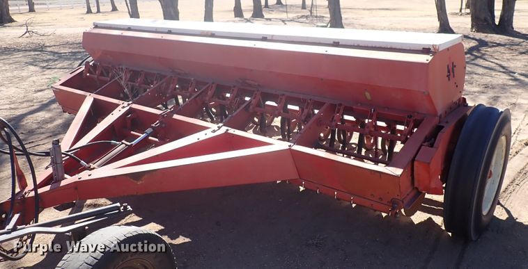 image for item DJ0110 (2) International 510 grain drills