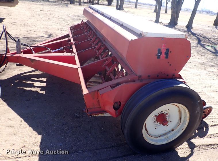 image for item DJ0110 (2) International 510 grain drills