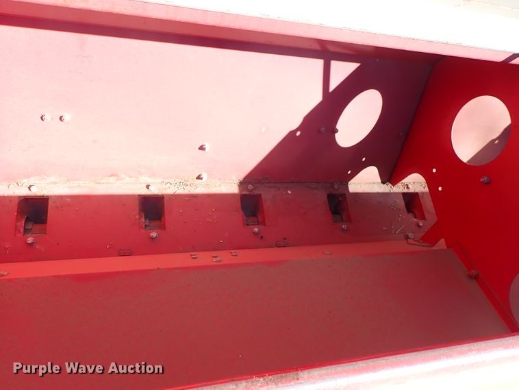 image for item DJ0110 (2) International 510 grain drills