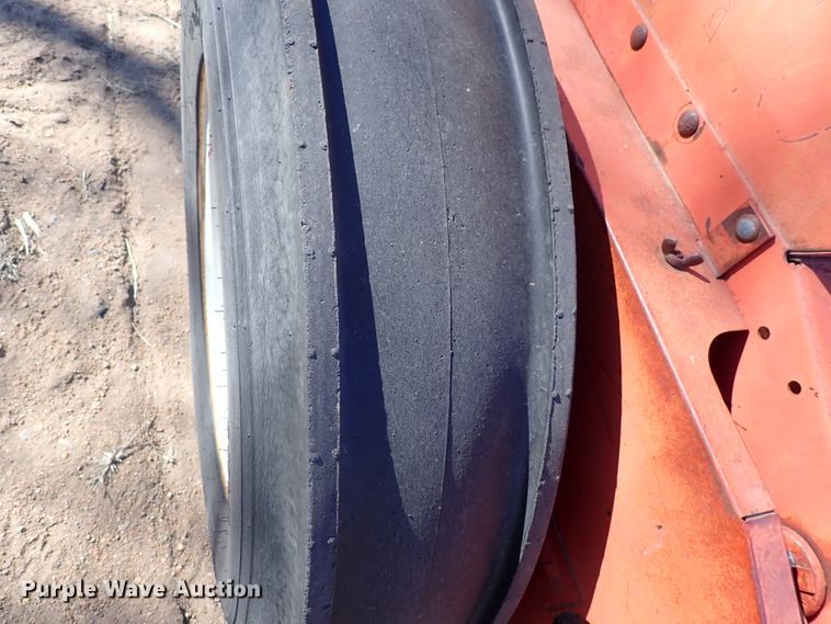 image for item DJ0110 (2) International 510 grain drills