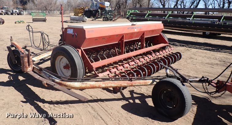 image for item DJ0110 (2) International 510 grain drills