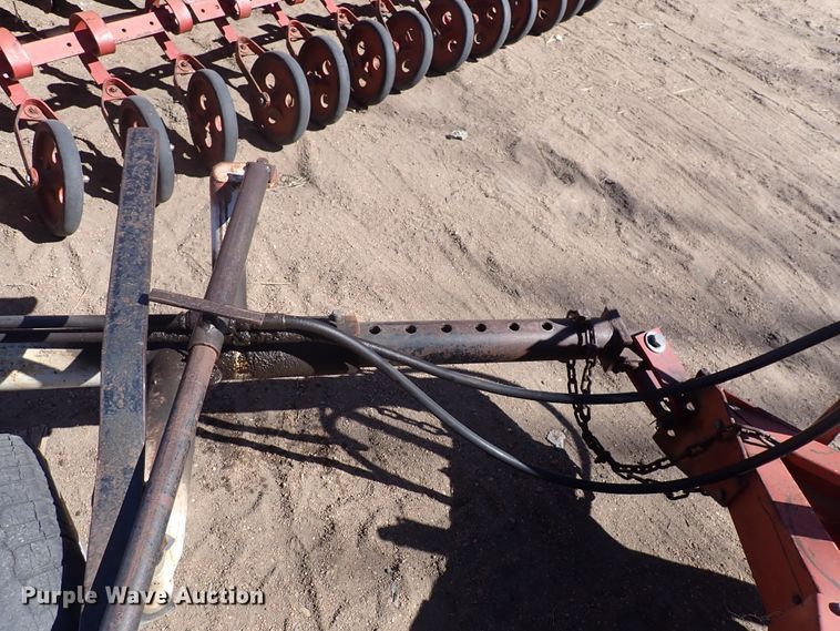 image for item DJ0110 (2) International 510 grain drills