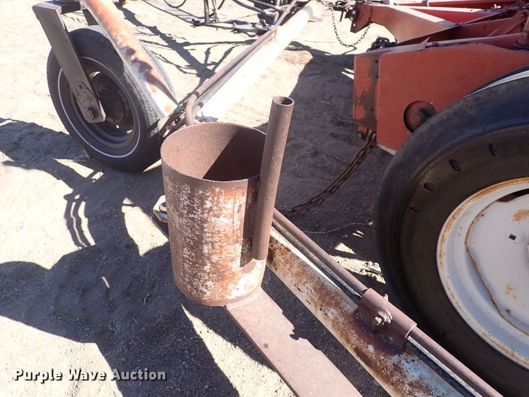 image for item DJ0110 (2) International 510 grain drills