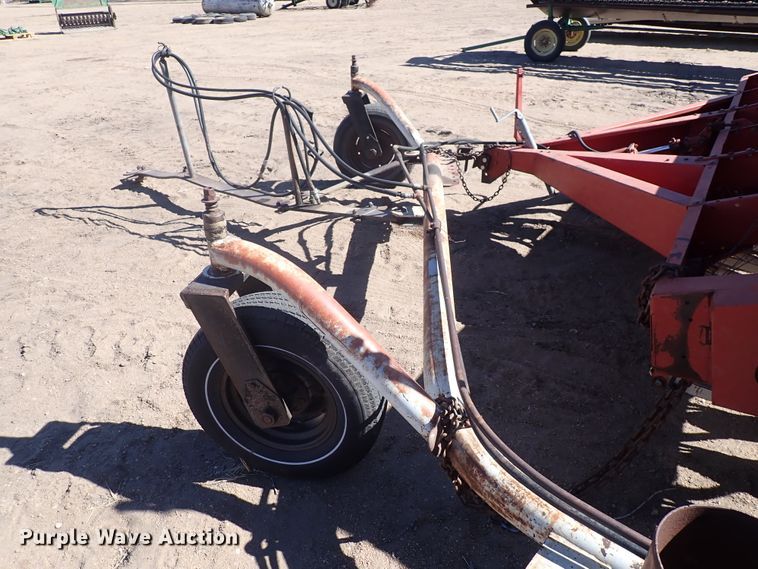 image for item DJ0110 (2) International 510 grain drills