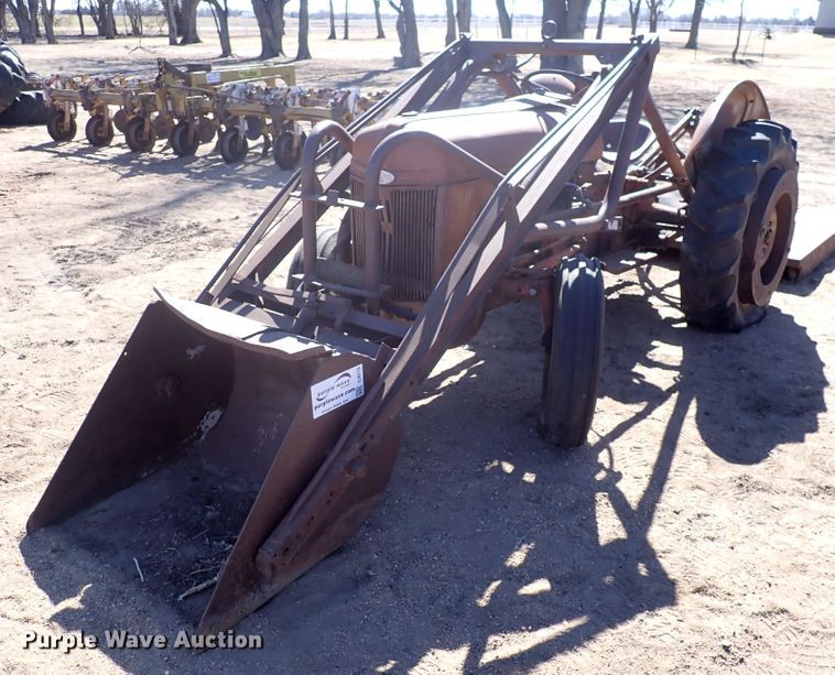 image for item DJ0113 Ford  tractor