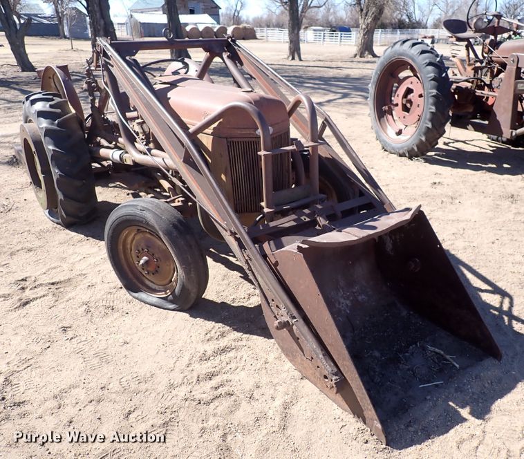image for item DJ0113 Ford  tractor