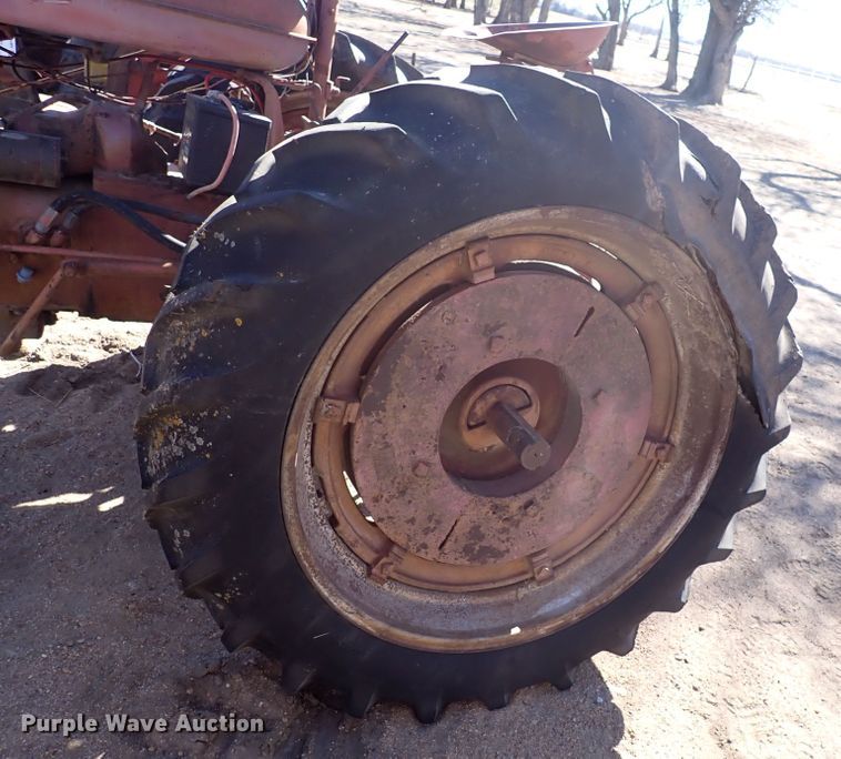 image for item DJ0115 International M  tractor