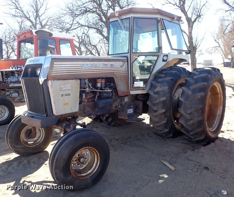 image for item DJ0117 White 2-150 Field Boss  tractor
