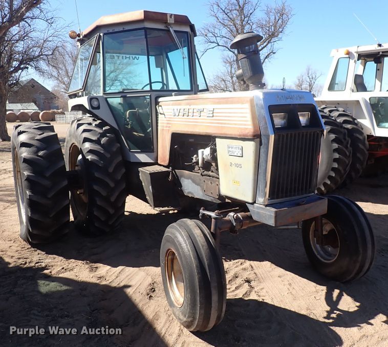 image for item DJ0117 White 2-150 Field Boss  tractor