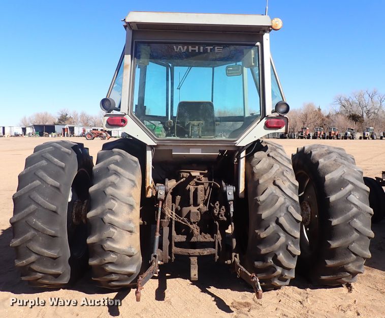 image for item DJ0117 White 2-150 Field Boss  tractor