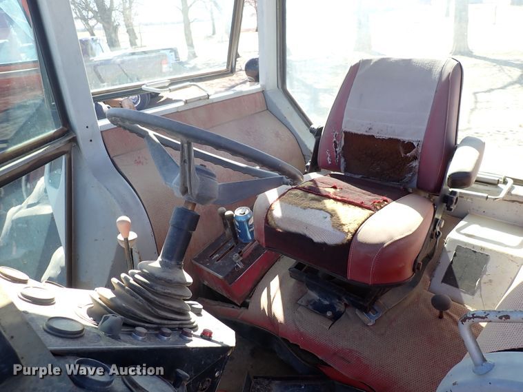 image for item DJ0117 White 2-150 Field Boss  tractor