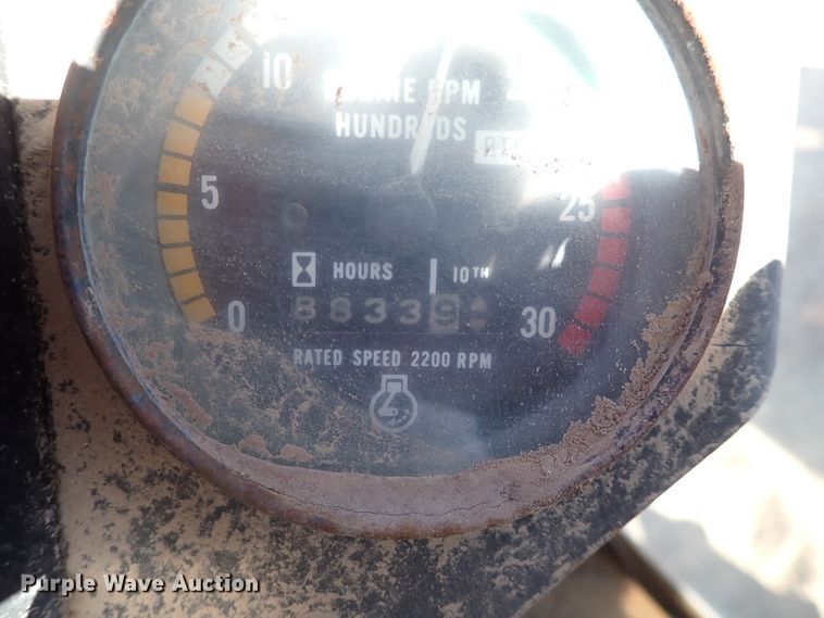 image for item DJ0117 White 2-150 Field Boss  tractor