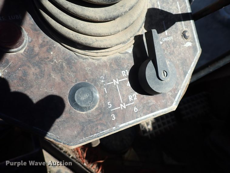 image for item DJ0117 White 2-150 Field Boss  tractor