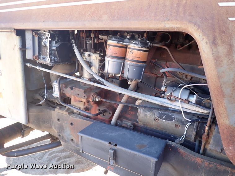 image for item DJ0117 White 2-150 Field Boss  tractor