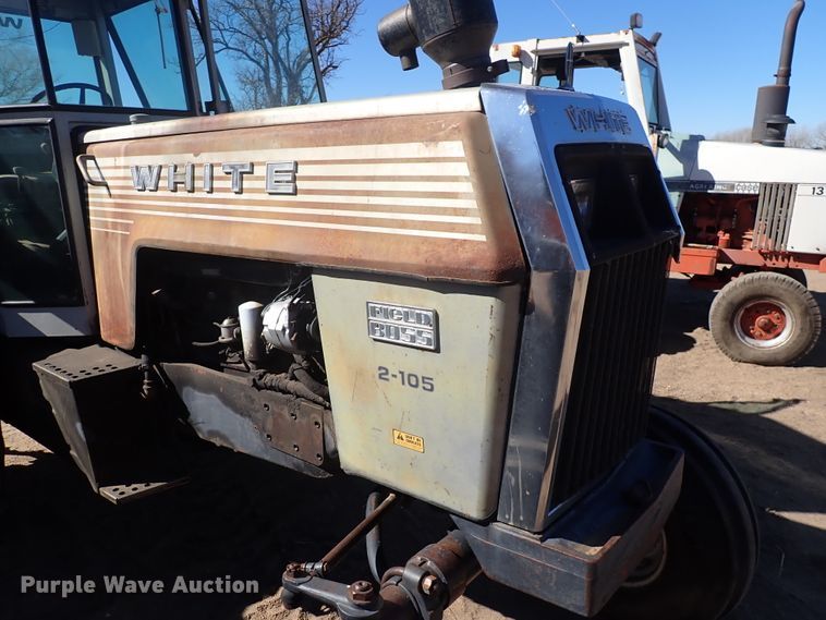 image for item DJ0117 White 2-150 Field Boss  tractor