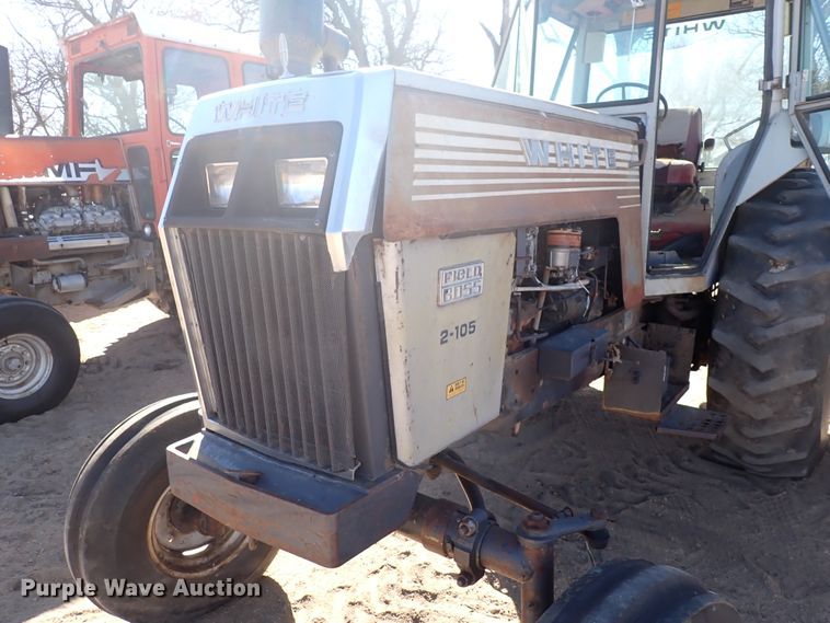 image for item DJ0117 White 2-150 Field Boss  tractor