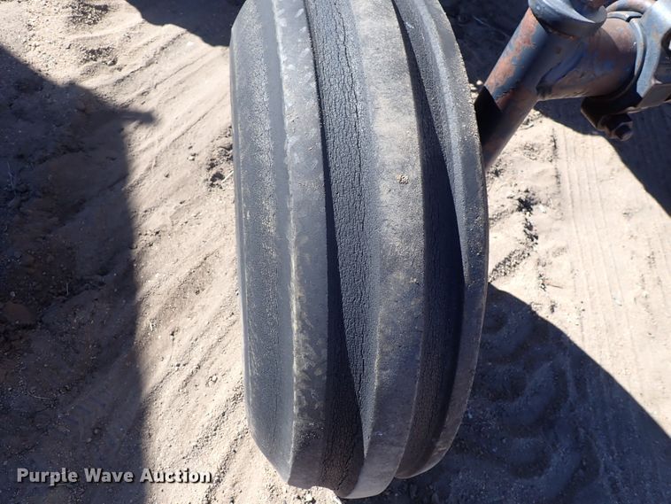 image for item DJ0117 White 2-150 Field Boss  tractor