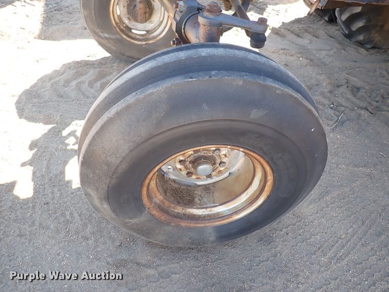 image for item DJ0117 White 2-150 Field Boss  tractor