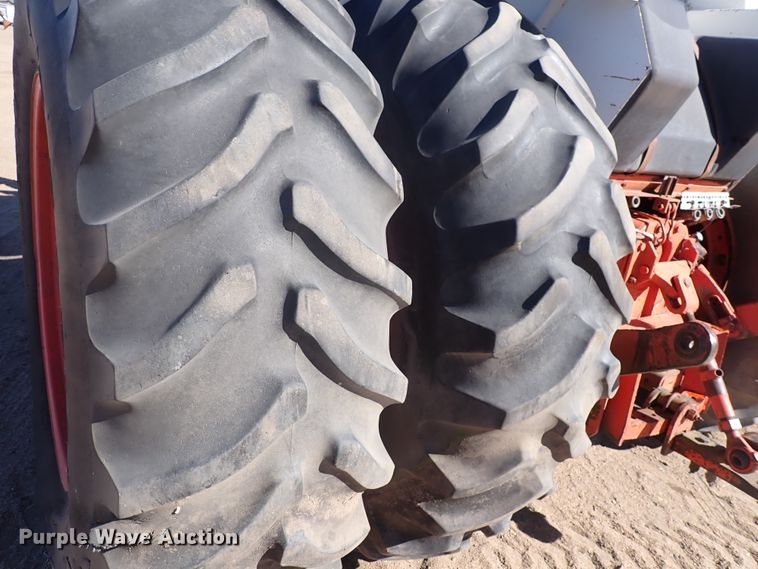 image for item DJ0118 Case 1370  tractor