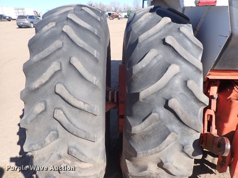 image for item DJ0118 Case 1370  tractor