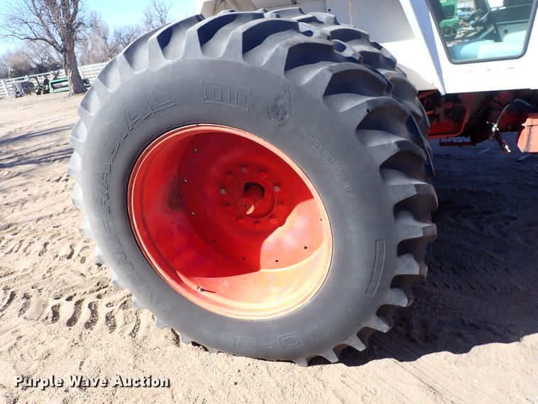 image for item DJ0118 Case 1370  tractor