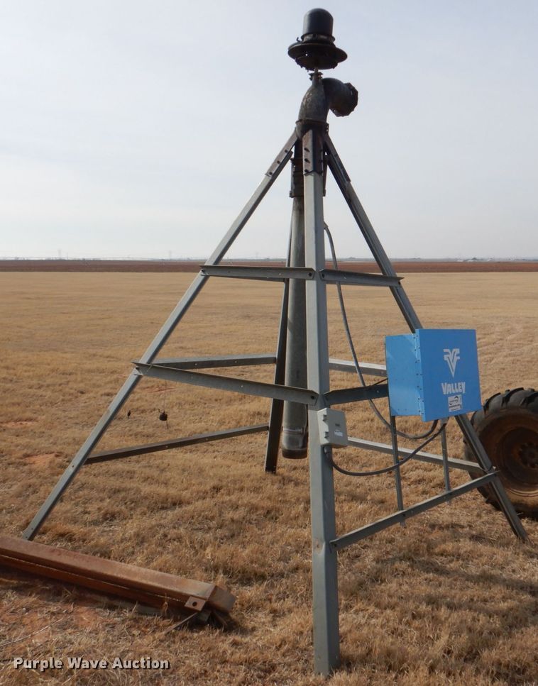 image for item DJ0377 Valley 4271 center pivot